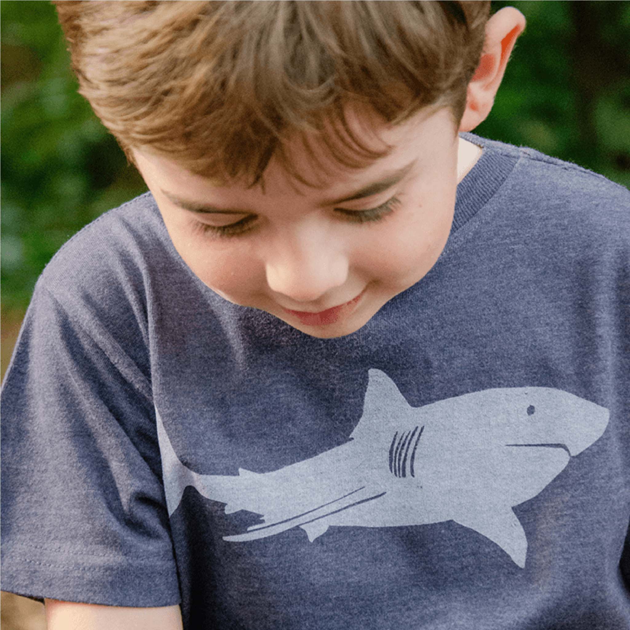Kids Great White Shark T-Shirt – Soft Cotton, Eco-Friendly in Iron Grey