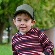 Kids No‑Logo Trucker Hat in Olive & Black