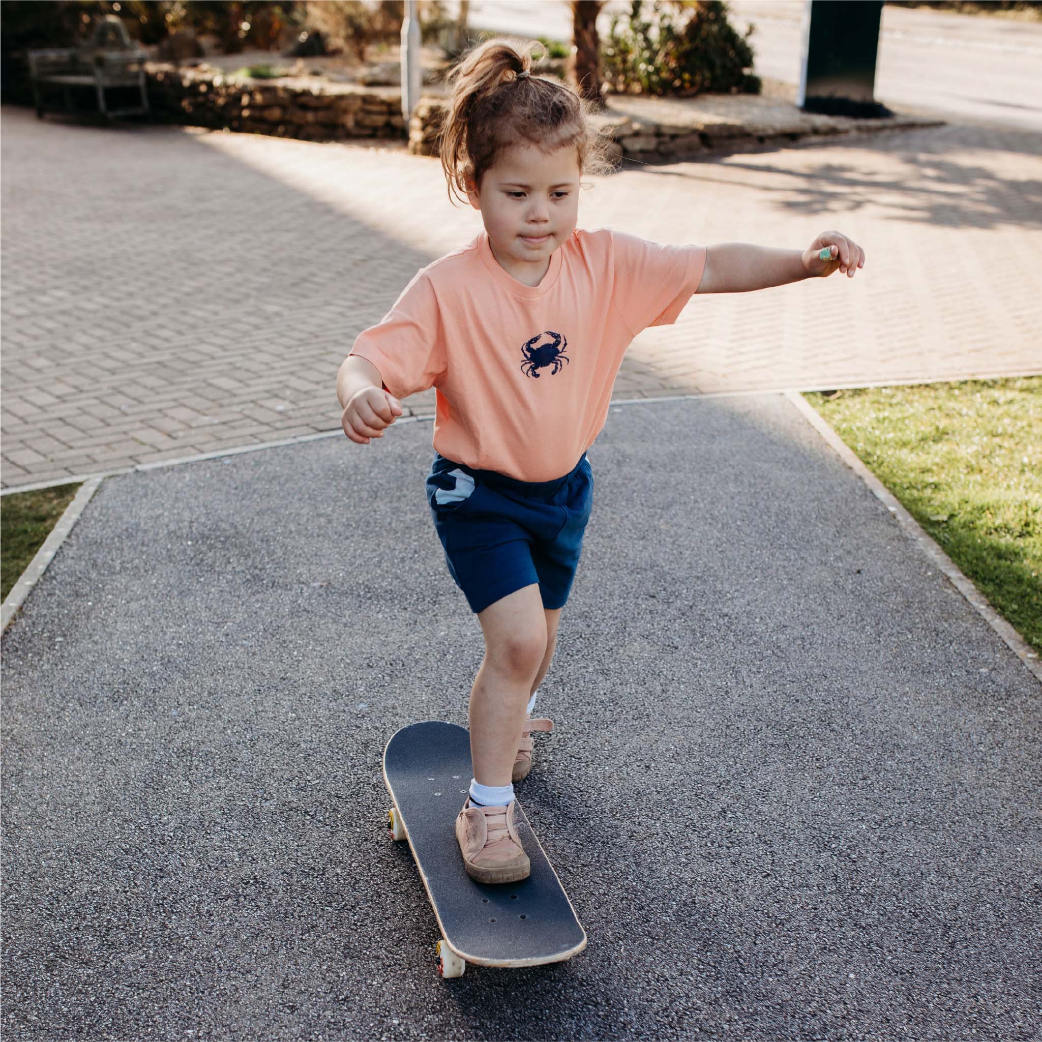 Kids Organic Cotton Navy Bermuda Shorts – Unisex, Soft, Easy-Wear