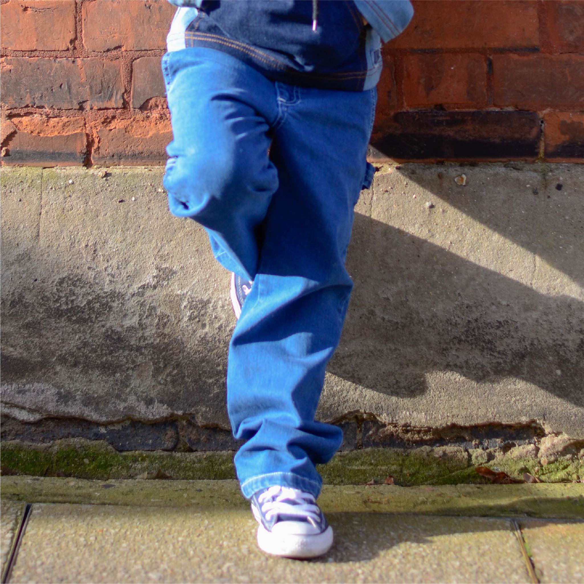 Kids Unisex Baggy Cargo Jeans in Blue
